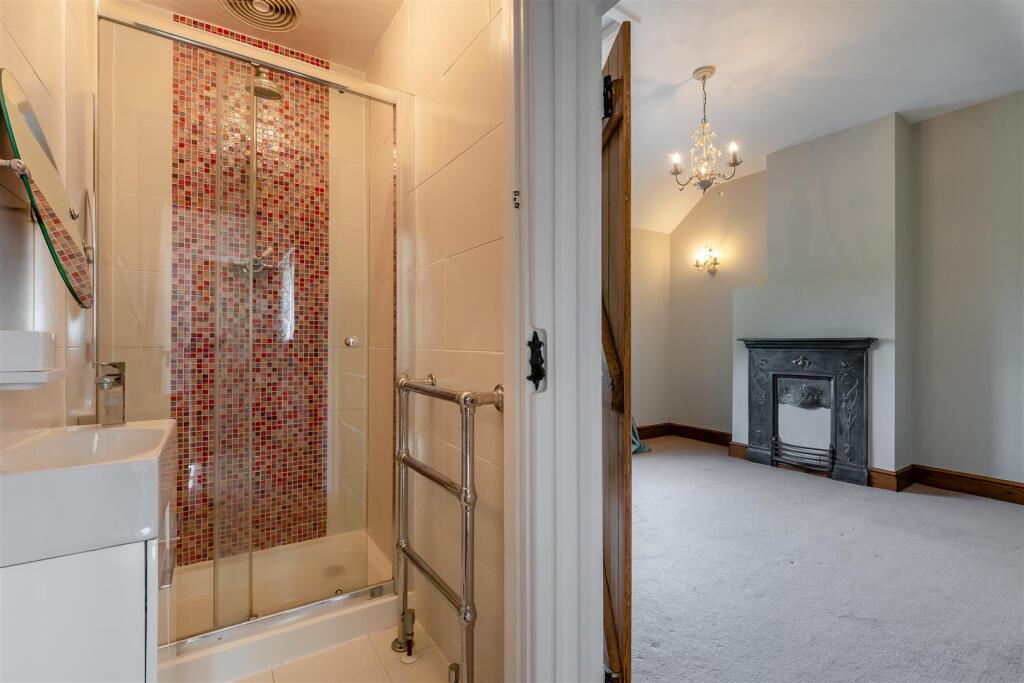 8646174-interior31.jpg