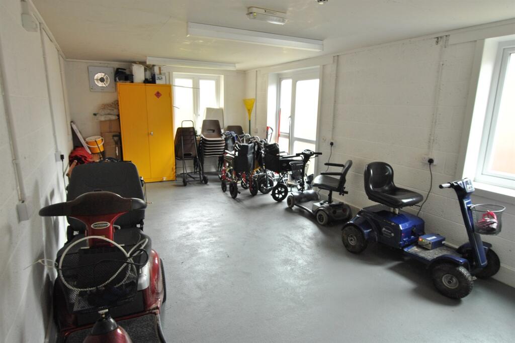 Mobile Scooter Store