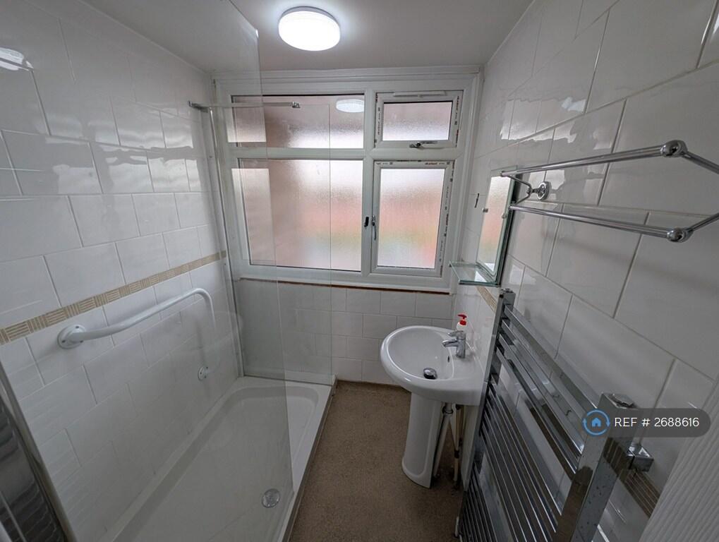 Family Shower Room