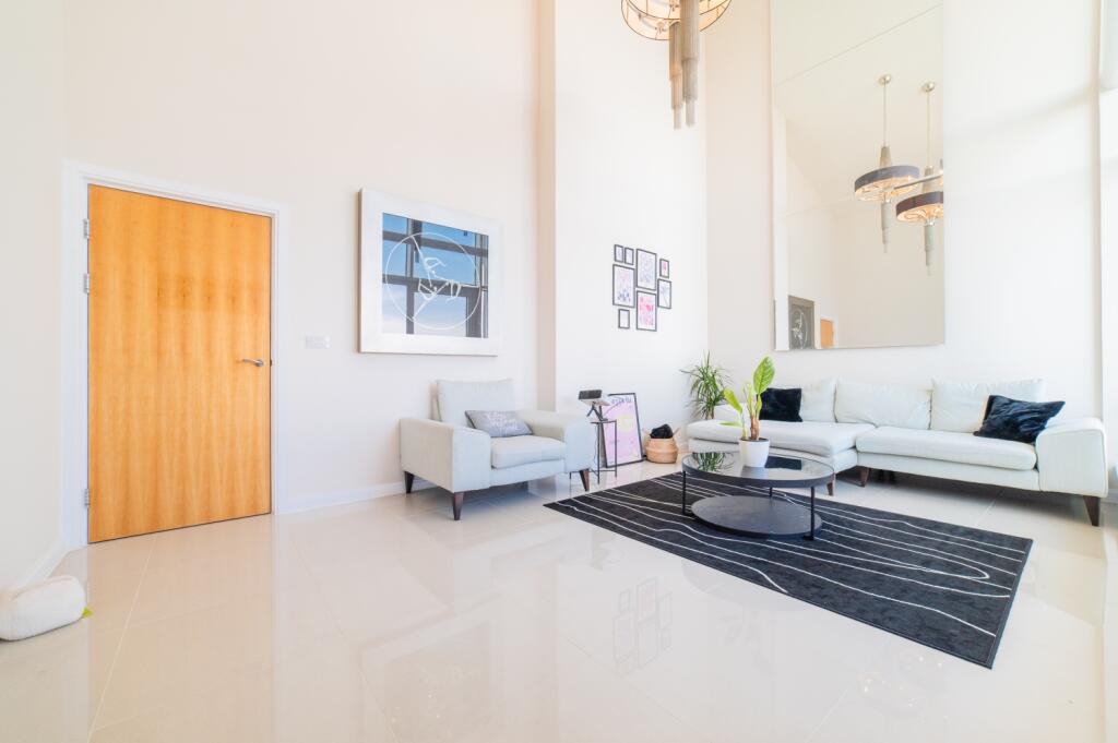 Award-winning Media team on EVERY Listing_11