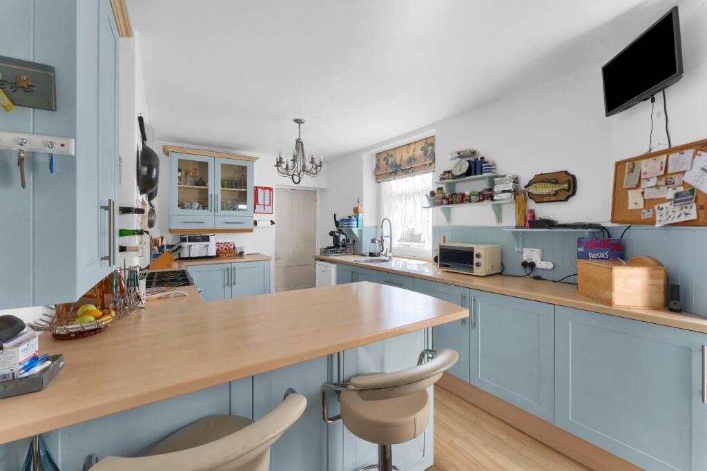 MT 6 Ellenborough Park Road, WSM 20.jpg