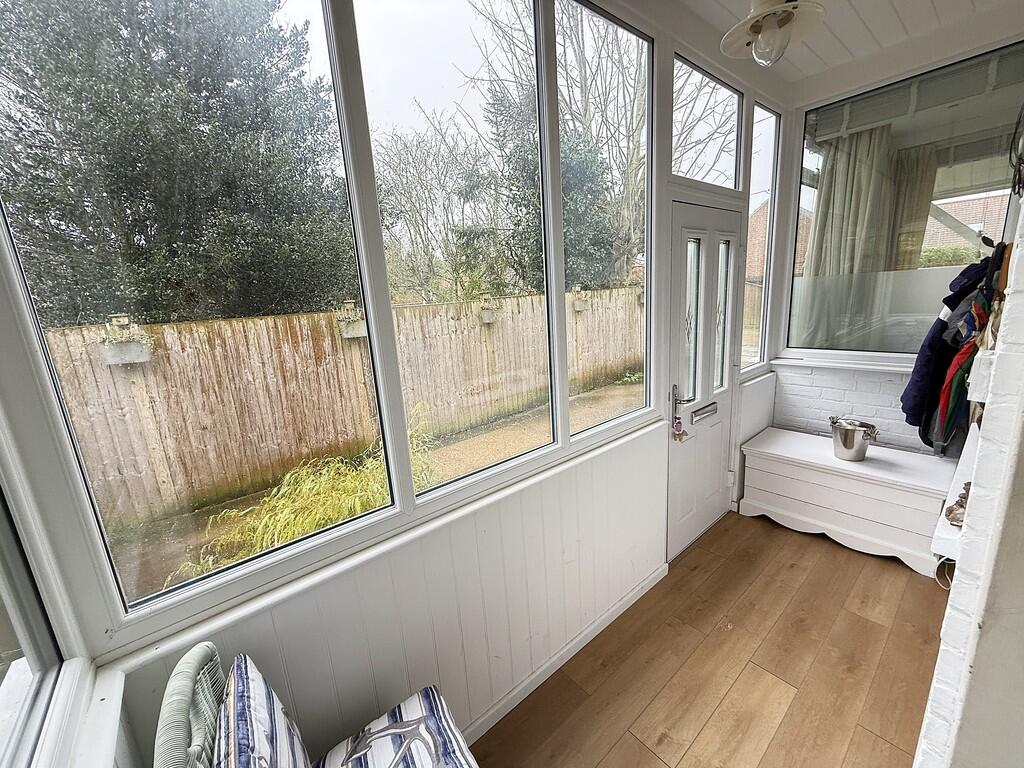 ENTRANCE PORCH