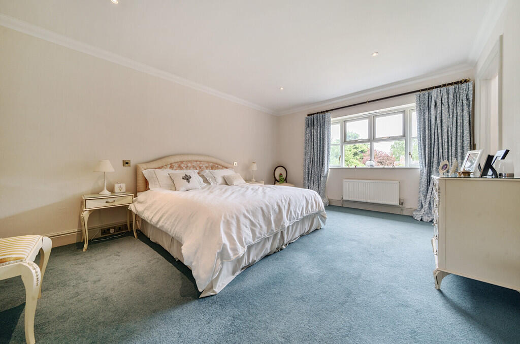 1287452-16-682771...