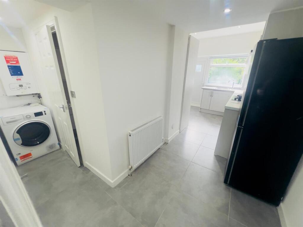 WhatsApp Image 2025-04-23 at 10.35.23 (6).jpeg