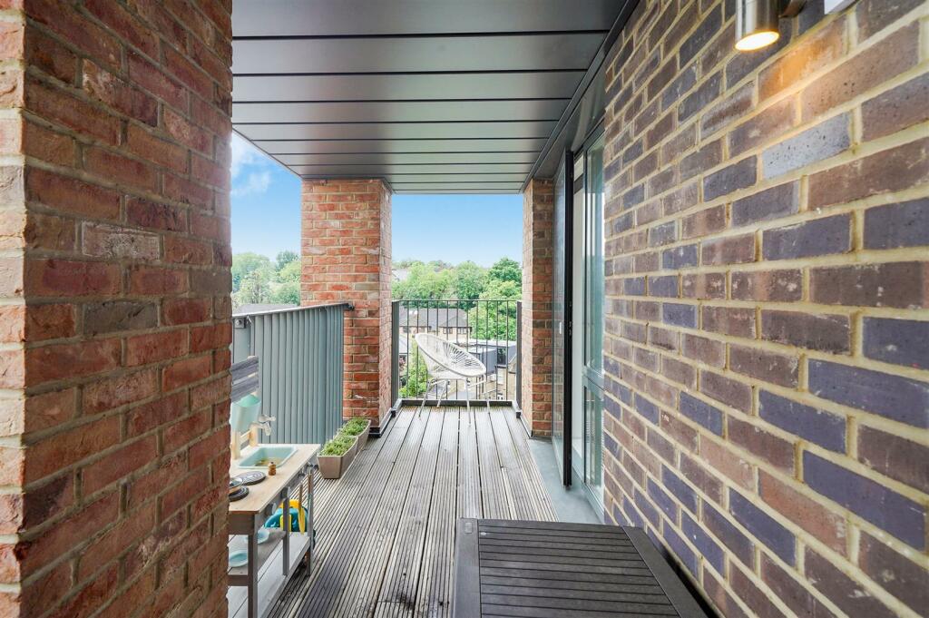 Balcony - Centralis House - Property for Sale SE13