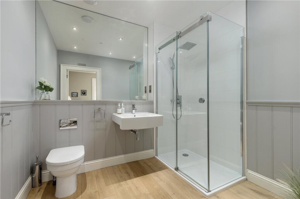 Ensuite Shower Room