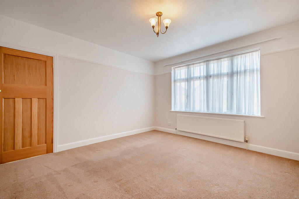 8646612-interior0...