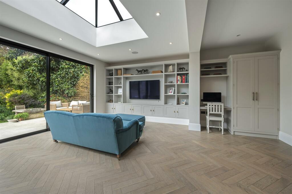13 Durham Road,2.jpg
