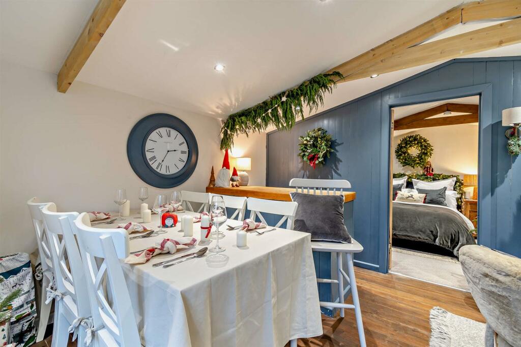 8631598-interior01-800.jpg