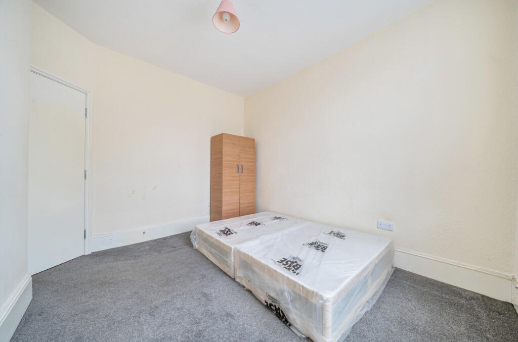 1345023-9-68af7c2...