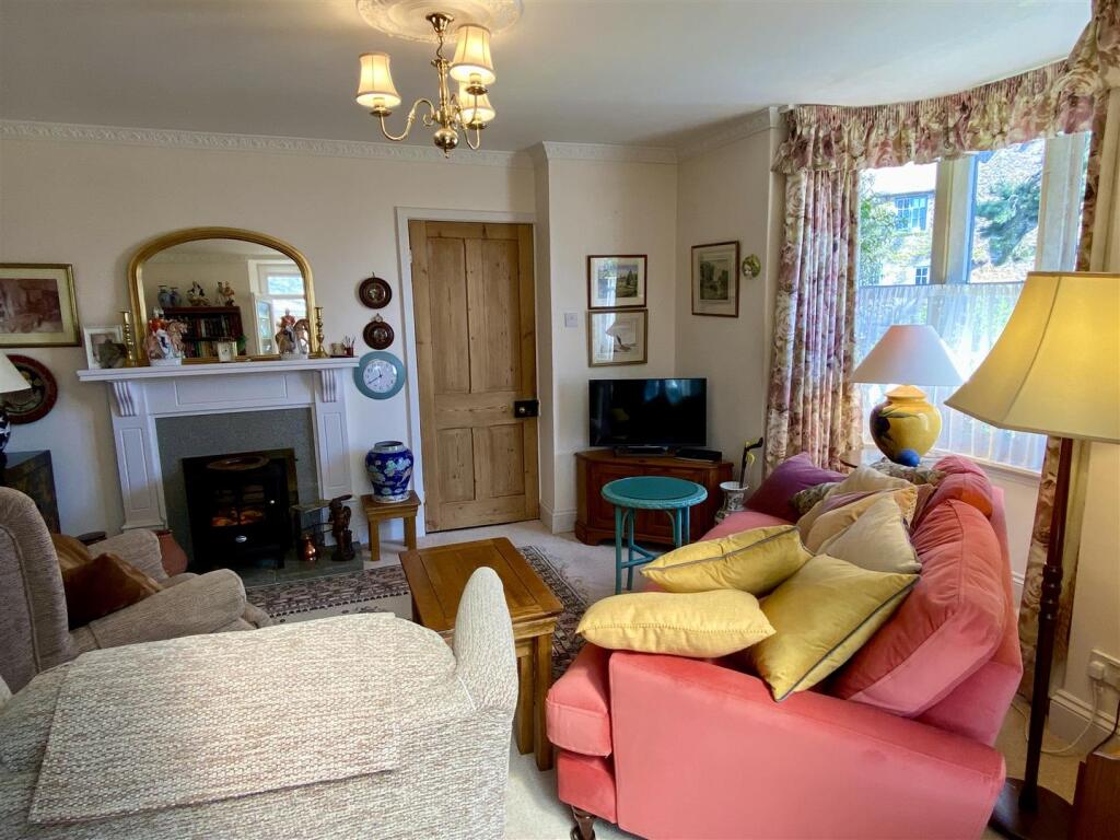 Sitting Room (2).JPEG