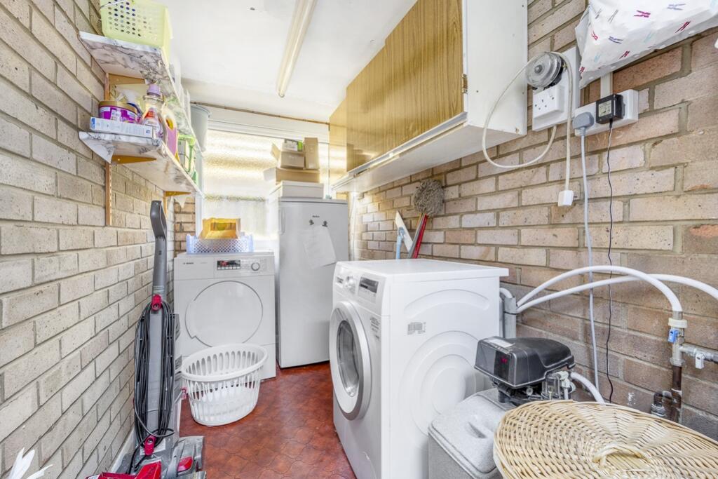 19 Fernleigh Way (Boston)-26