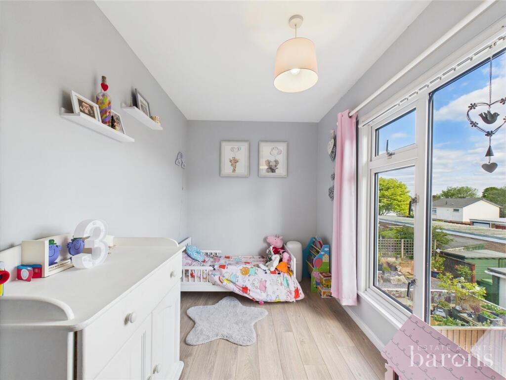 CAM05005G0-PR0073-STILL002.jpg
