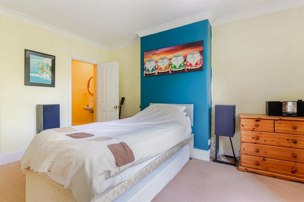 A27 - 14 Whitehill Road Newton Abbot - 250508.jpg