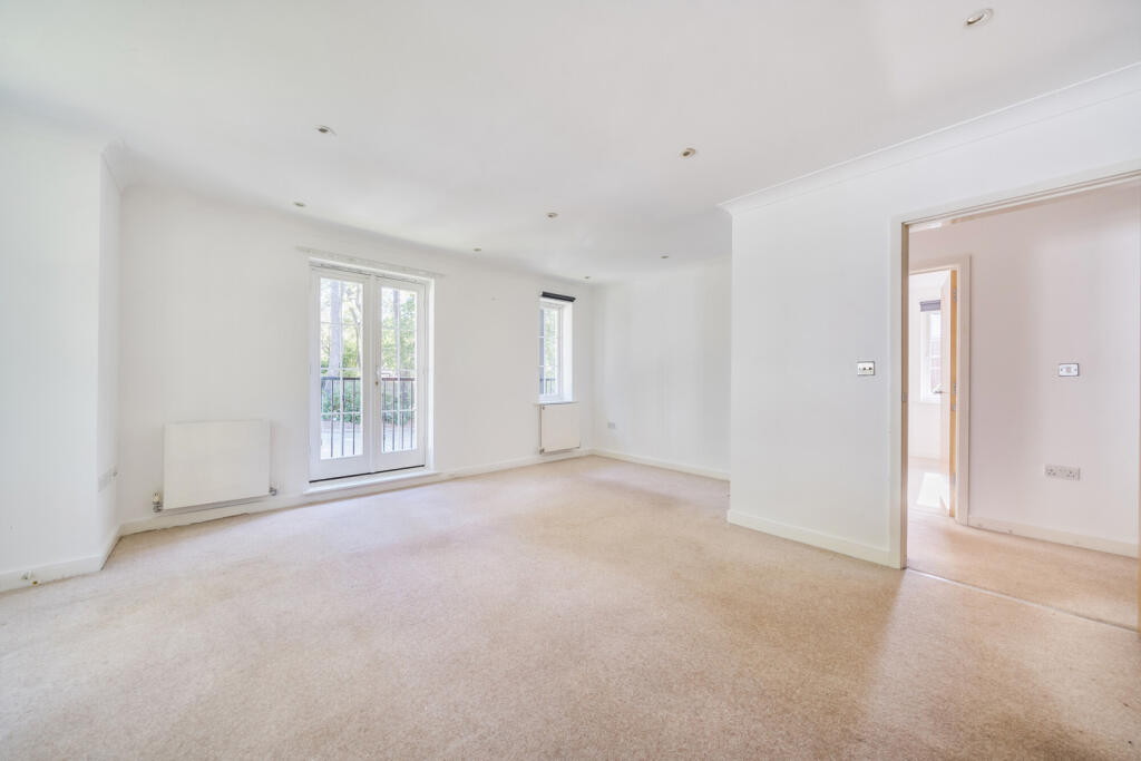 1343735-12-68d138...