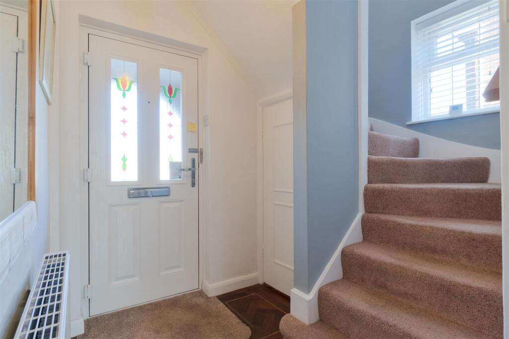 Entrance Hallway.jpg