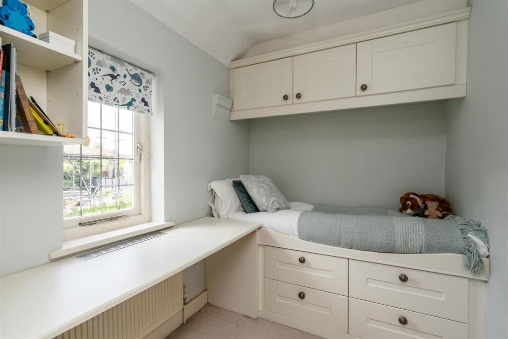 74 Dovehouse Lane_14.jpg