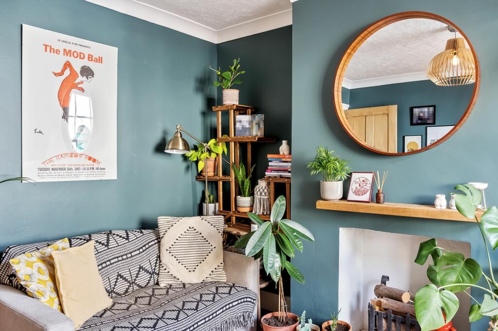 Living Room (1)