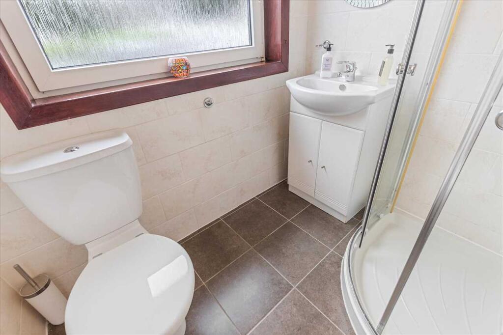 Shower Room (1)
