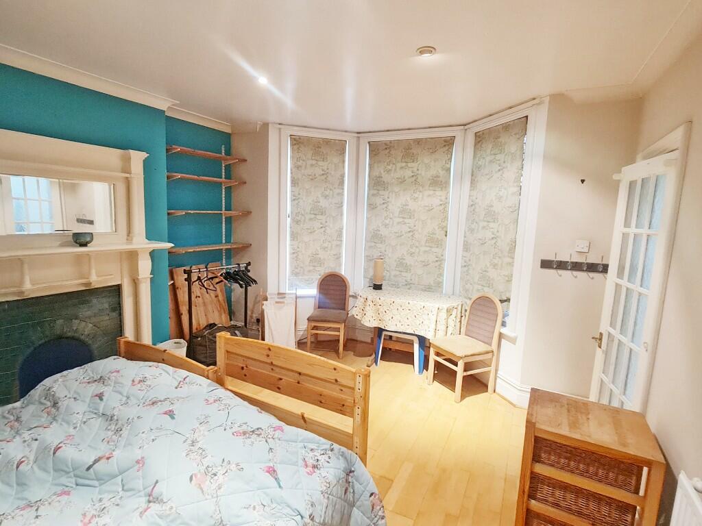 Reception Two /Bed 5