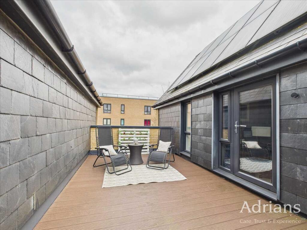 RAISED DECKED AREA