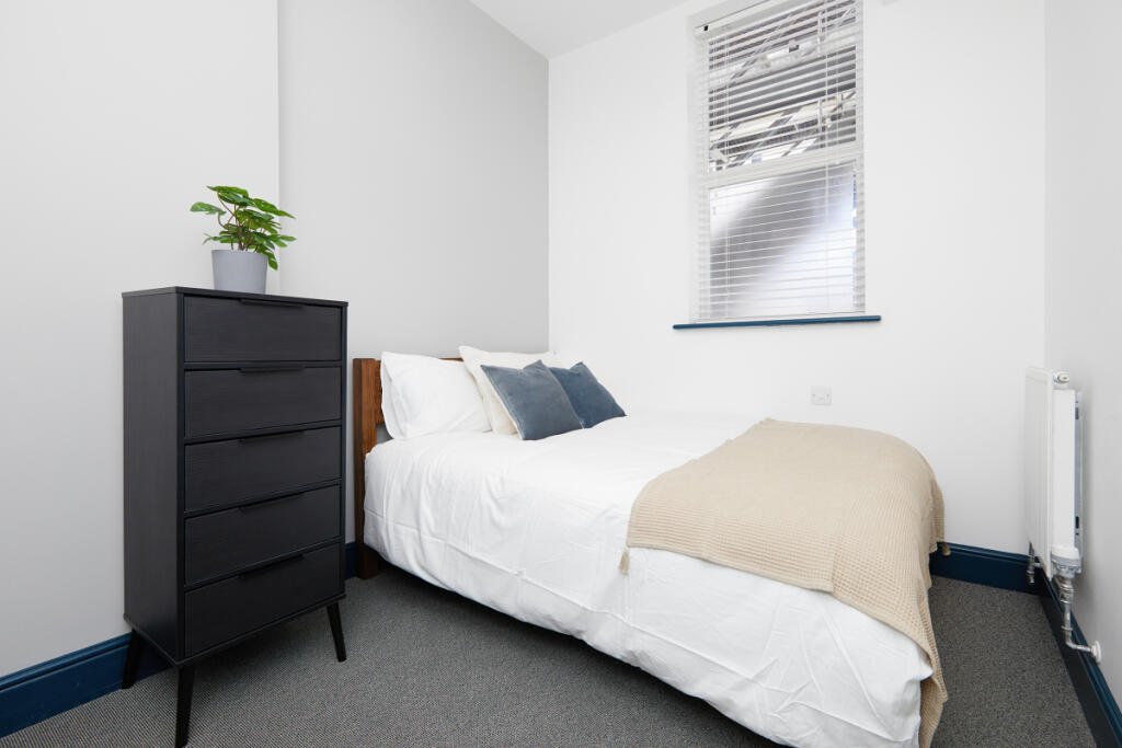 Shoe &amp; Boot Factory, Flat 14 Bedroom 1