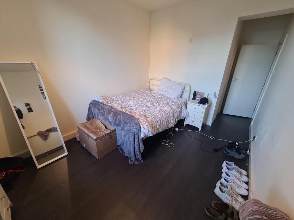 bed4.jpg