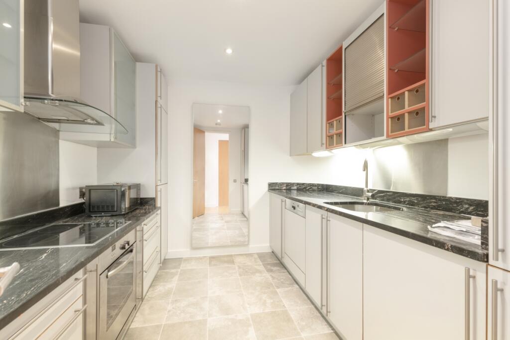 Rose Court, 8 Isl...