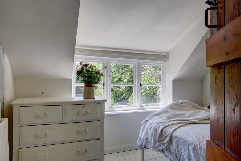 Linnett Cottage (40).jpg