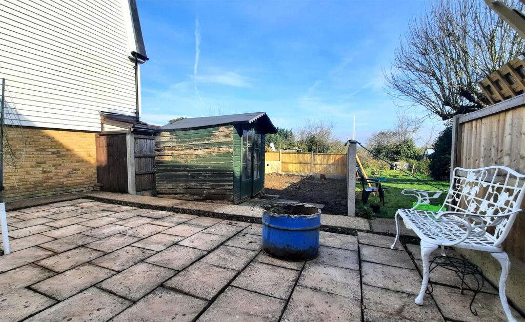new rear gdn3.jpg
