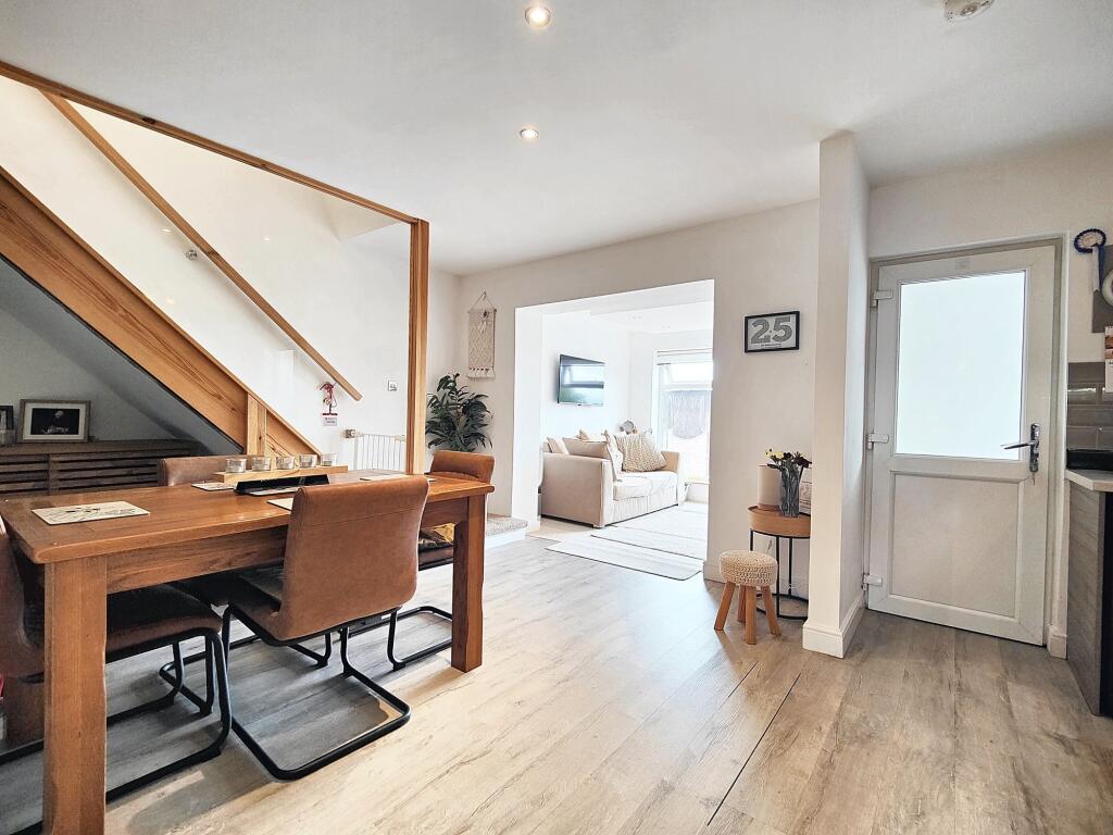 Stylish &amp; Open Plan