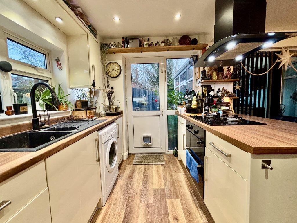 Kitchen / Dining Room