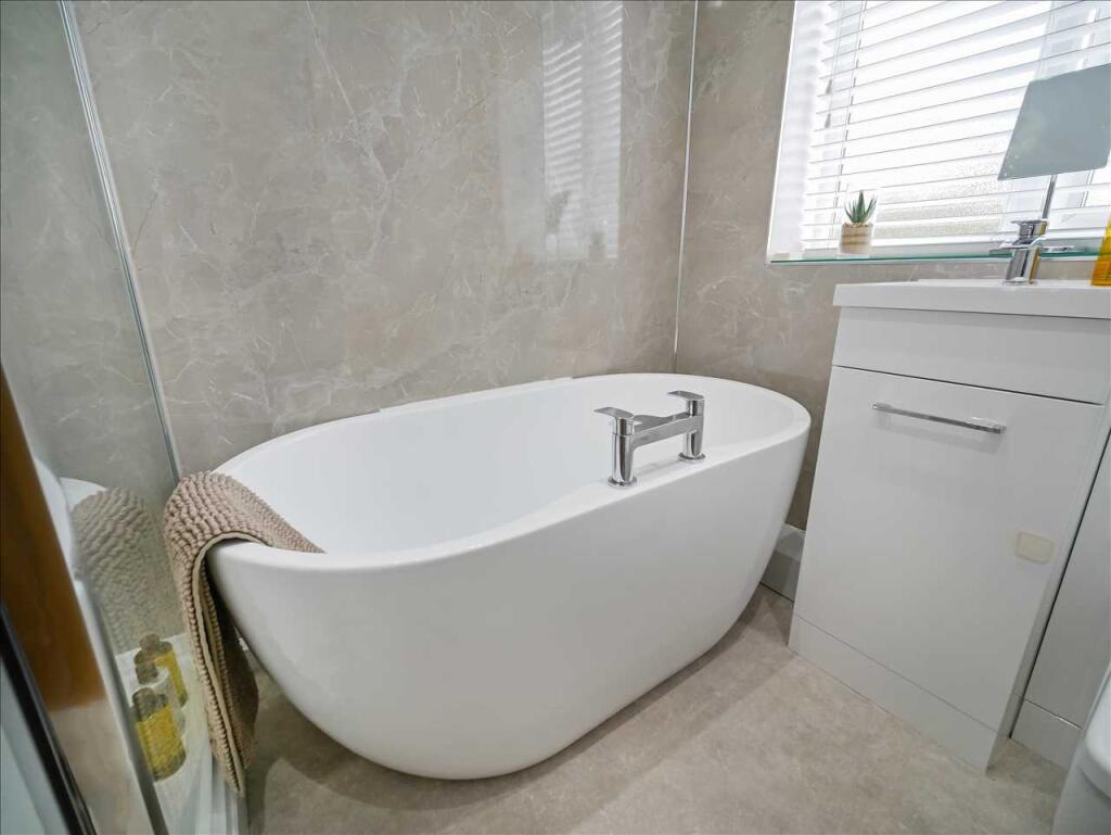 Bathroom (2)