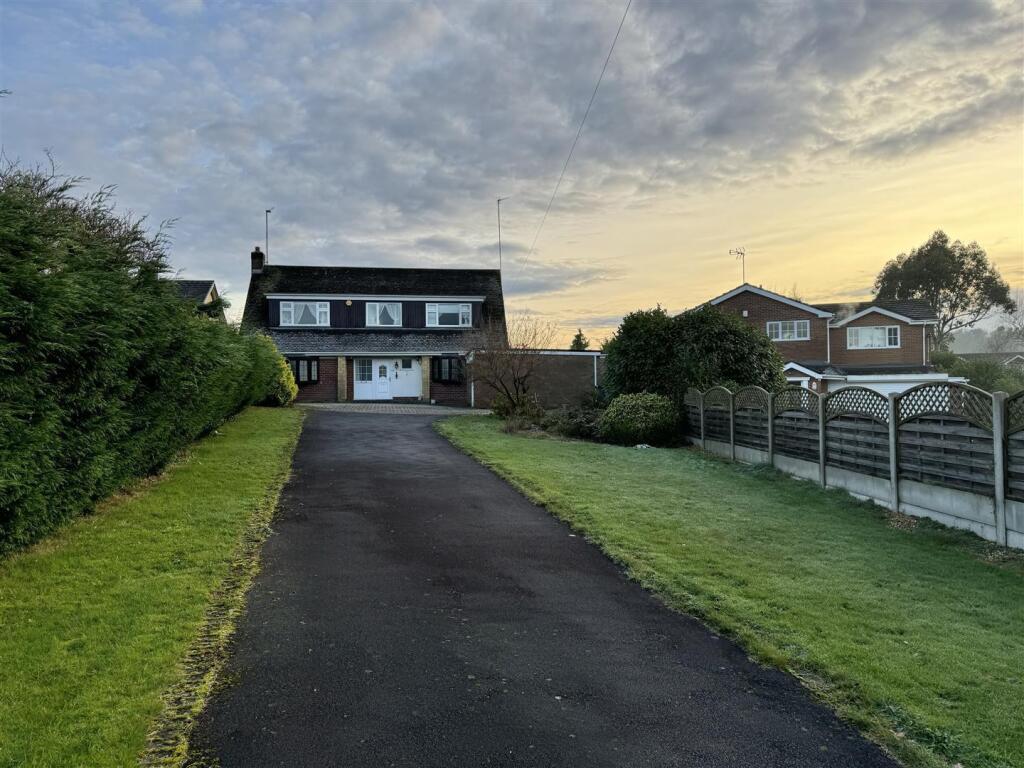 Beech Close Kinver 1.jpg