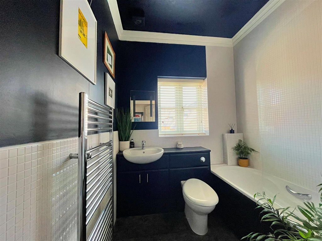 Bathrooom 020625-fotor-2025060212396.png