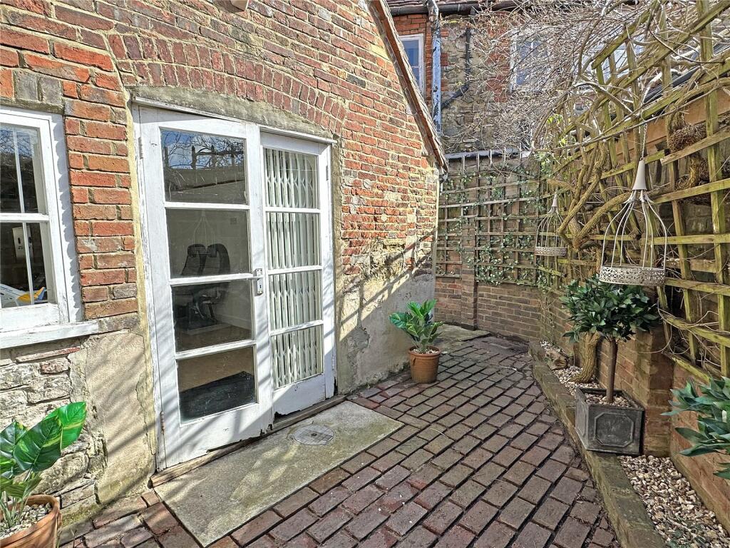 Courtyard Garden