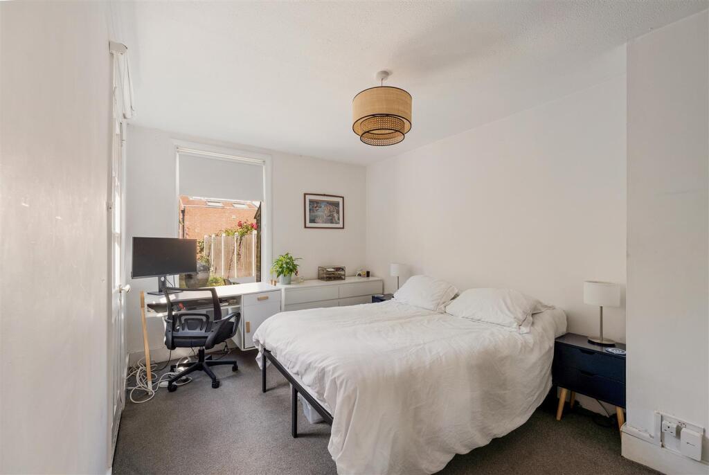 Brookscroft Road E17