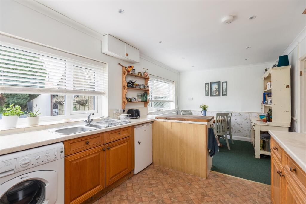 Church View 5 Kitchen Dining Room-3.jpg