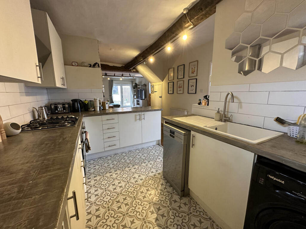 Photo 14-04-2025, 16 13 49