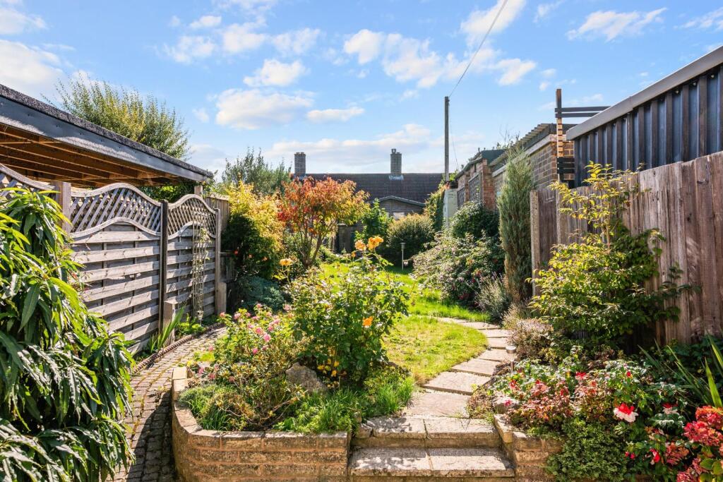 FERNDALE ROAD (13).jpg