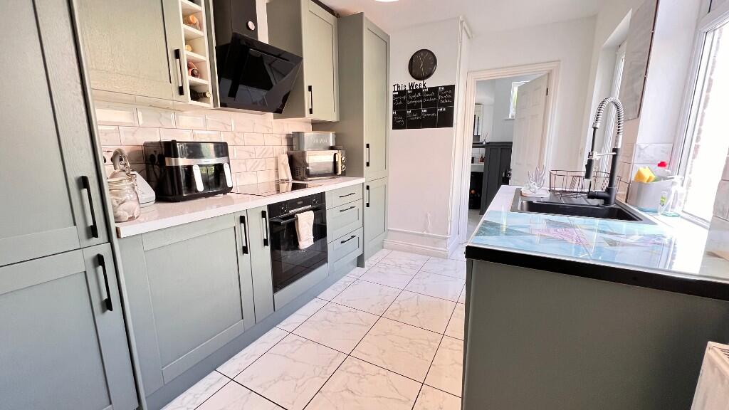 Fitted Kitchen
