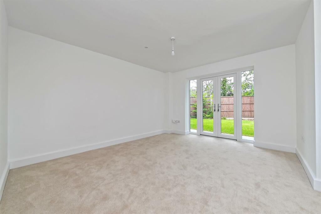 4OakviewGardens-11.jpg