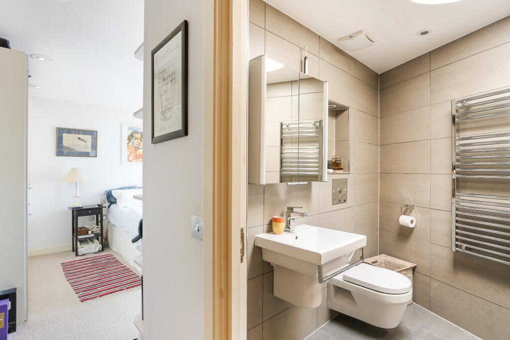 Ensuite