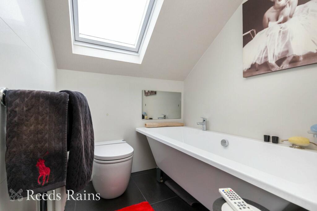Bed 2 En-Suite