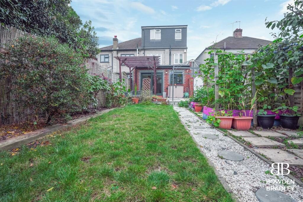 Garden (A).jpg