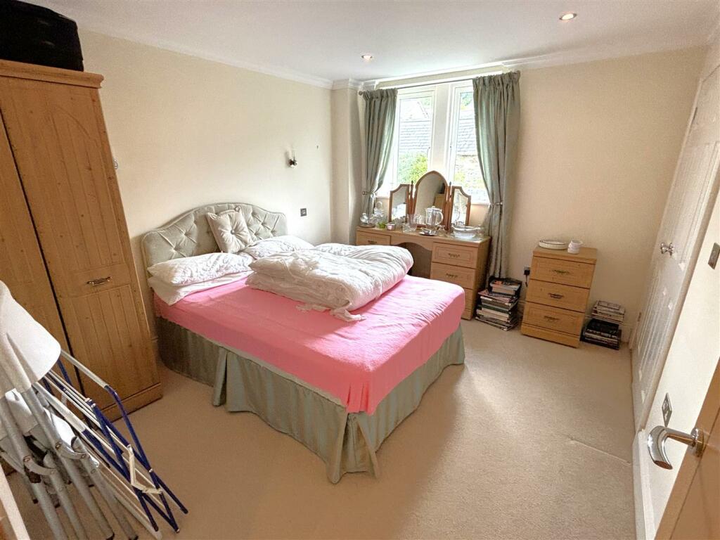 Bedroom 2.jpeg