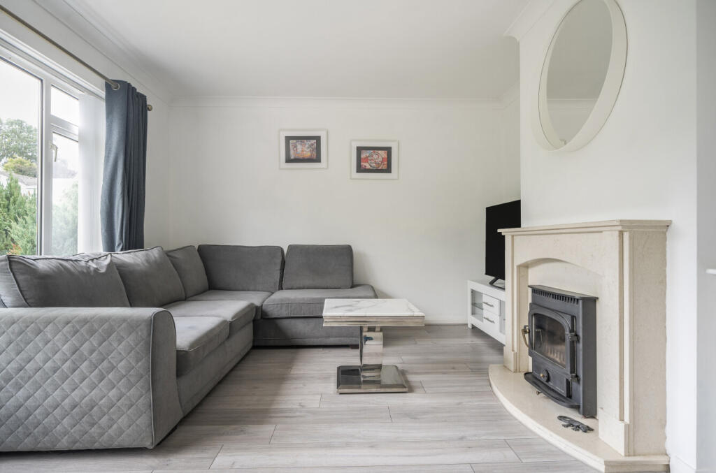 1336589-15-6895d8...