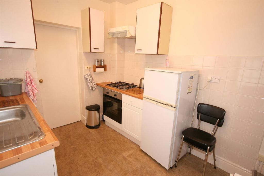 Breakfast Kitchen Aspect 2
