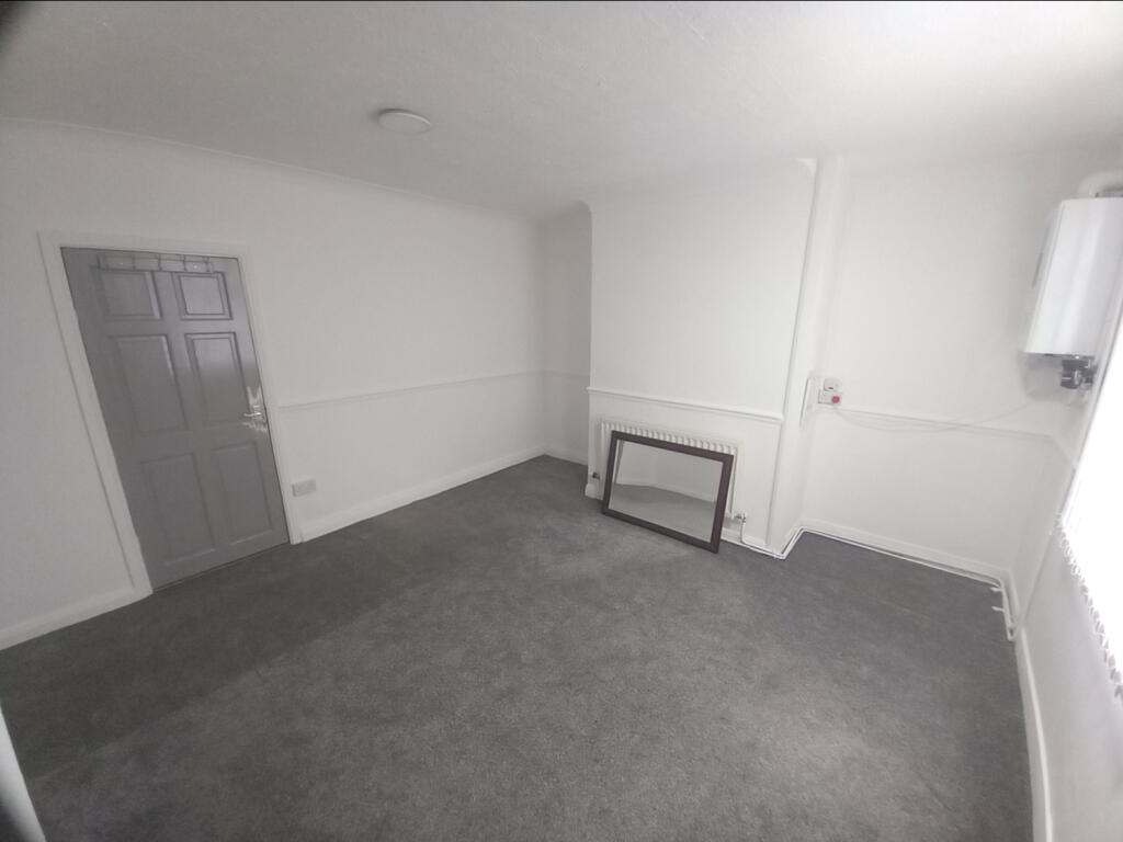 LOWER GROUND FLOOR RECEPTION ROOM