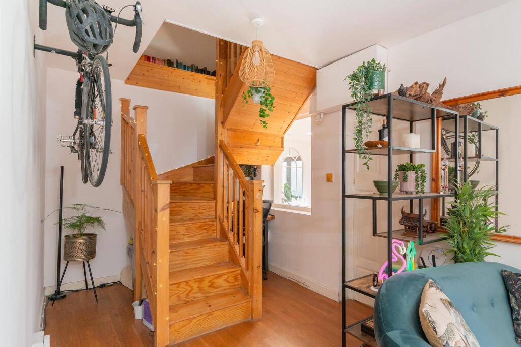 1S5L1CM - Reception Room E.jpg